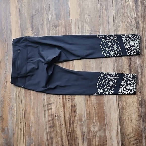 Athleta Capri Leggings Size XXS - Picture 5 of 6